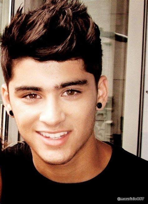 One direction├óγé¼γäós resident bad boy, zayn malik, is known for being the edgier one in the group! Zayn Malik Resimleri: Zayn Malik Resimleri