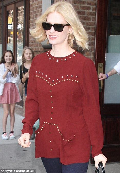 January Jones Reveals She Ate Her Own Placenta Daily Mail Online