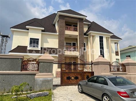 8 Bedroom House In Gwarinpa Abuja House For Sale In Gwarinpa House