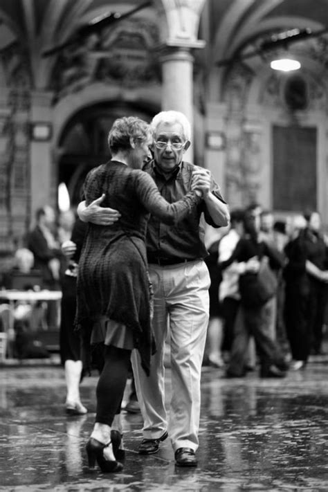35 Photos Of Cute Old Couples That Will Give You The Ultimate