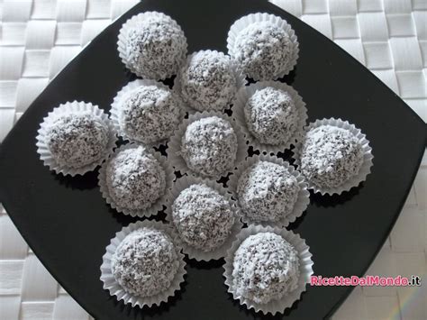 Home ricette > dolci > nutella > palline al cocco con cuore di nutella. Palline di Nutella con mascarpone e cocco | Ricetta ...