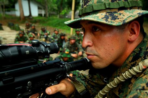 Us Marines Sailors Complete Training With Indonesian Korps Marinir U