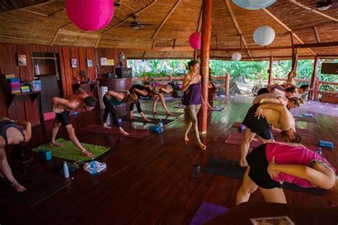 10 Best Yoga And Meditation Retreats In The World Ranking 2022
