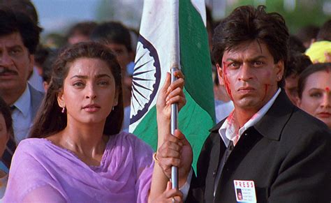 Rakip haber muhabirleri, ajay bakshi (shahrukh khan) ve ria bannerjee (juhi chawla) arasında geçen haber kovalamacaların yaşandığı güzel. 9 Best Rom Coms Movie to Watch on This Valentine's Day