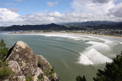 Whangamata Bar Nz Swell From Cyclone Cook Surfing