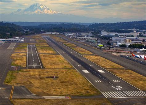 Pilots Check Your Bearings Boeing Field Catches Up With Earths