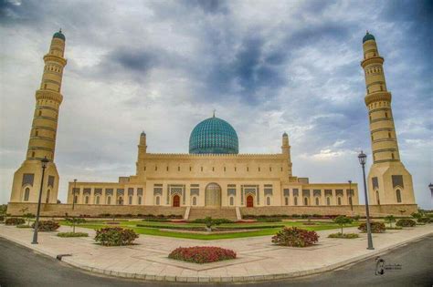Sultan Qaboos Mosque Sohar Oman Sultan Qaboos Islamic Art Taj Mahal