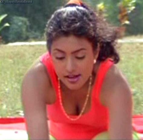 Sizzling Bollywood Tamil Actress Roja Hot Sexy Images Pictures