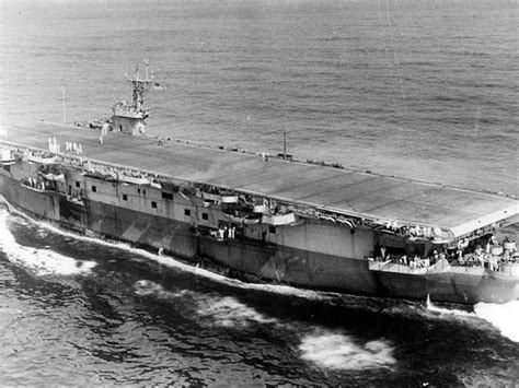 9 Photos Of Wwii Escort Aircraft Carriers The Us Navys