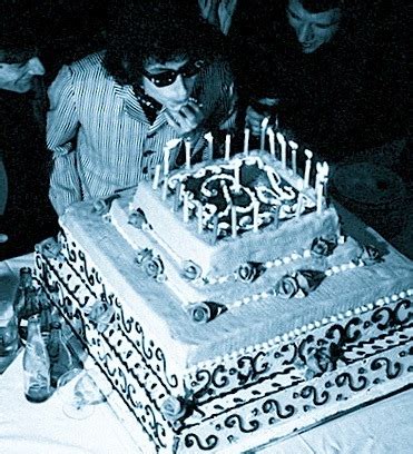 What Would You Get Bob Dylan for His 71st Birthday? » Rock Town Hall