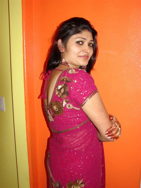 Telugu Xxx Bommalu Pictures Tamil Aunties Hot Pics Free Download Nude