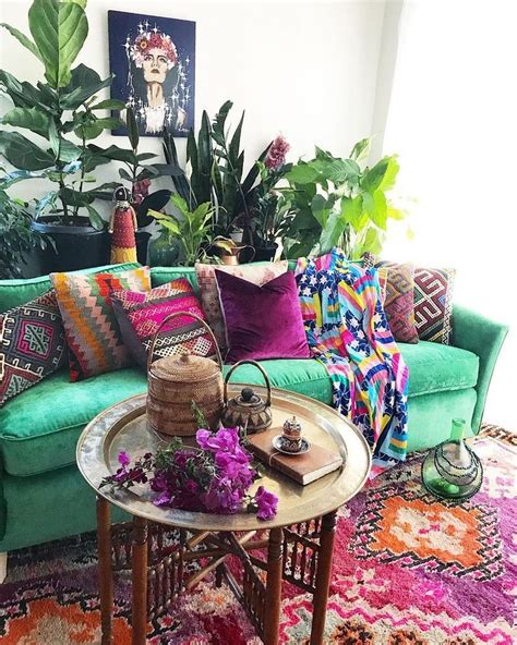 Fabulous Bohemian Living Room Decorating Ideas Hmdcrtn