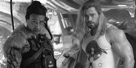 Thor 4 Filming Wraps As Chris Hemsworth Shares Hulking Set Photo