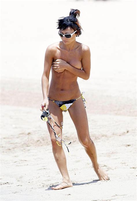 Actress Bai Ling Flashes Her Nipples On The Beach In The Best