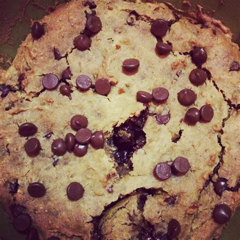 Learn how in this simple tutorial. Deep dish cookie pie (sugar and grain free - made with ...
