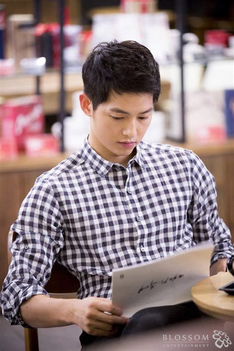 Song seung heon teased joong ki as a kind of dangerous guy. Song Joong Ki Gets Praised by Staff for Being Beautiful ...