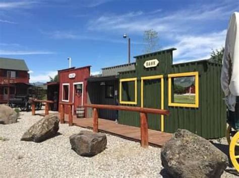 To enumerate all the problems would take all day. Wolf Den Log Cabin Motel & RV Park - UPDATED 2017 Prices ...