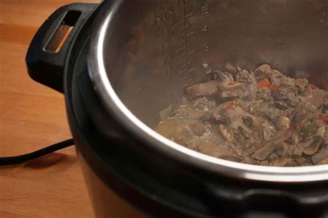 It's the absolute best comfort food and i love how easy this. Best Hungarian Mushroom And Ground Beef Soup Recipe | A Little Bit of Spice