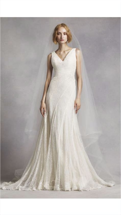 Vera Wang White By Vera Wang V Neck And Lace Wedding Dress New Wedding