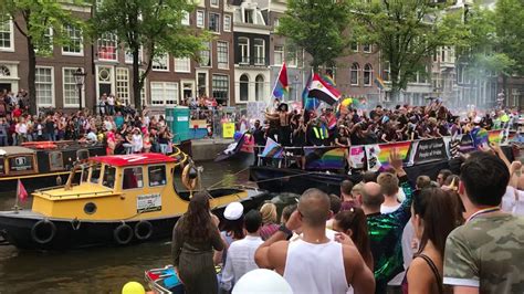 pride amsterdam canal parade prinsengracht op 3 augustus 2019 boot van coc stonewall youtube