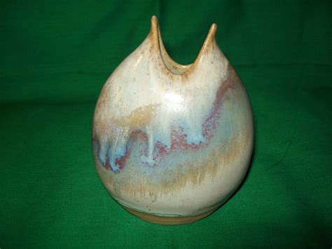 One 1 1970s Kamini Art Pottery Vase