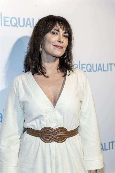 They always think on the bright side and they are. MICHELLE FORBES at Animal Equality Global Action Annual Gala in Los Angeles 12/02/2017 - HawtCelebs