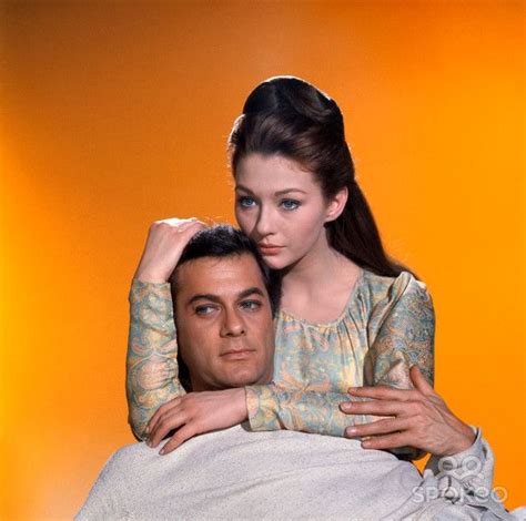 Tony Curtis Classic Beauty Falling In Love Actresses Couple Photos Couples Scenes Deutsch