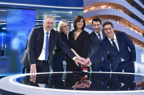 Gisteravond presenteerde dany verstraete de laatste nieuwsuitzending van vtm nieuws vanuit vilvoorde. 'VTM Nieuws': een nieuwe stad, een nieuw decor - Het ...