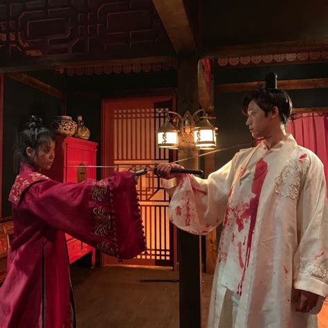 When the interviewer commented that he seems very mature and serious during official events. Berakhir Sedih, 10 Potret Lee Do Hyun di Drama Hotel Del Luna