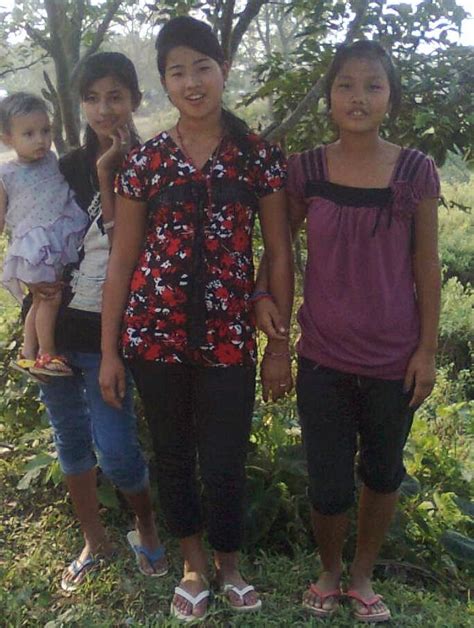 Full Hd Pictures Desi Cute School Girls Of Assam