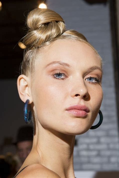 The Coolest Hair Trends From The Spring 2018 Runways—plus The Products