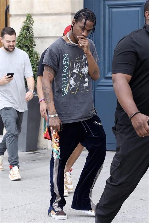 Travis Scott Clothes And Outfits Page 2 Star Style Man Celebrity