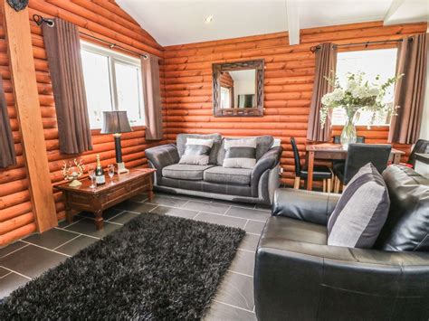 Maybe you would like to learn more about one of these? Log Cabins With Hot Tubs In North Wales | Llannerch ...