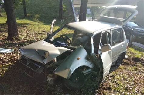 Fius mati kereta tak boleh hidup. Lelaki misteri muncul selepas 2 jam termenung, terkejut ...