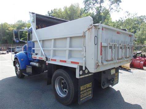 2006 Heavy Duty Peterbilt Single Axle 335 Dump Truck For Sale