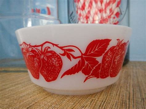 Hazel Atlas Milk Glass Milkglass Bright Red Strawberry Print Cereal