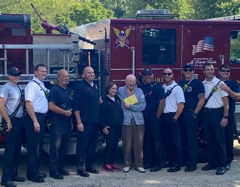 World War II Hero Celebrates 99th in Kankakee: Illinois Parade Recalls