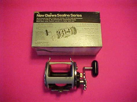 Vintage Daiwa Sealine H Wide Conventional Fishing Reel With Box