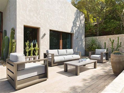 Les tables sont elles aussi disponibles avec des cadres et piètements en matériaux divers comme l'aluminium, l'acier ou la matière synthétique. Salon de jardin aluminium Hesperide modèle Heraklion à ...