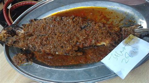Tasik raban lenggong, lenggong, 33400, malaysia. Nizam.Ariff: Makan Ikan Jelawat Bakar sedap di restoran ...
