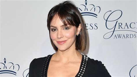 Katharine Mcphee Poses In Swimsuit Again Just Weeks After Giving Birth Access