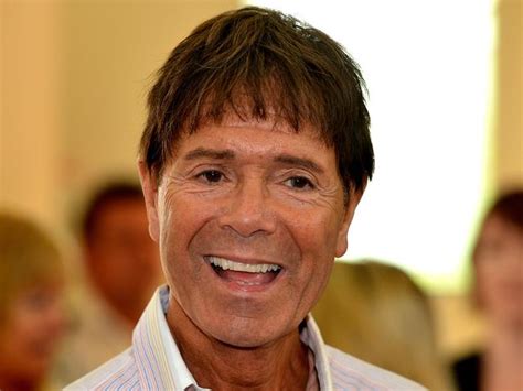 Cliff Richard Sex Claims Given To Prosecutors
