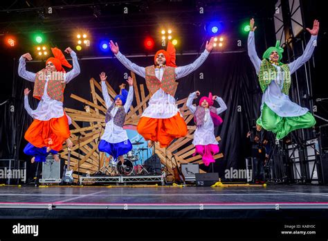 Royal Academy Of Bhangra Dancers Perform Punjabi Folk Dance At The Walk
