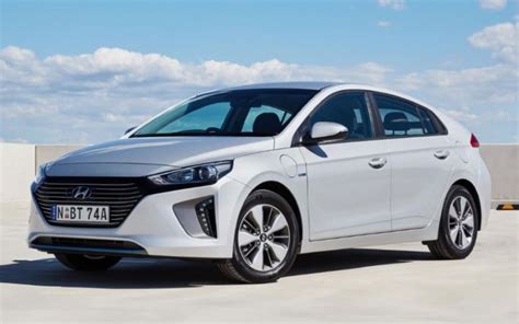 2018 Hyundai Ioniq Hybrid Elite Four Door Hatchback Specifications