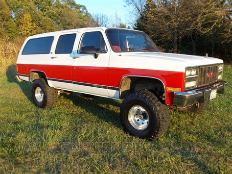 Gmc Chevy V10 V1500 1991 91 Suburban Sle Red White 4x4 Lifted