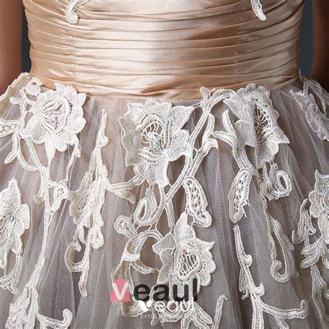 Kurzes brautkleid aus der agnes by mode de pol kollektion 2015 :: 2015 Ballkleid Rüschen-spitze-tulle Appliques Champagner ...