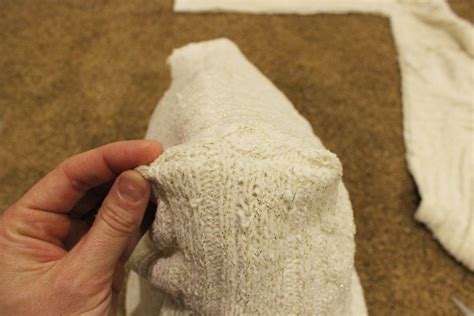 Simple Diy Cable Knit Throw Pillows Out Of Old Sweaters