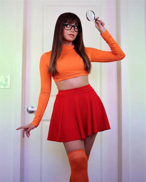 El Impresionante Cosplay De Vilma De Scooby Doo Creado Por Modelo