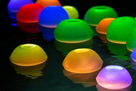 G5 Flameless Floating Candles Rainbow Pool
