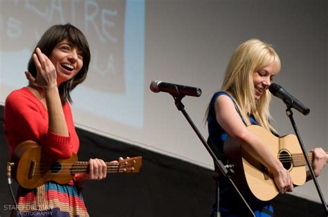 Kate Micucci Left Of Garfunkel And Oates With Riki Lindhome The